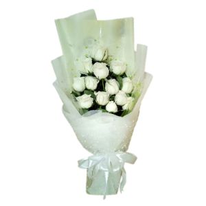 two dozen snow white roses bouquet